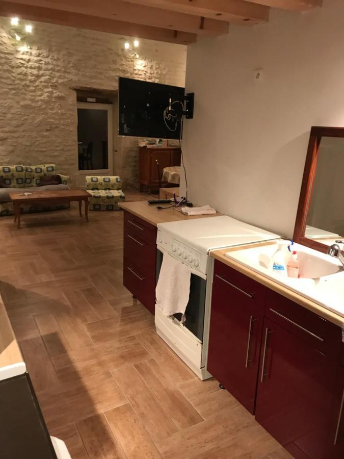Le « Chai » Vous Gensac-la-Pallue Esterno foto